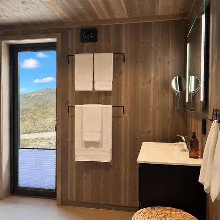 New Spacious Mountain With Sauna, Geilo * Holo